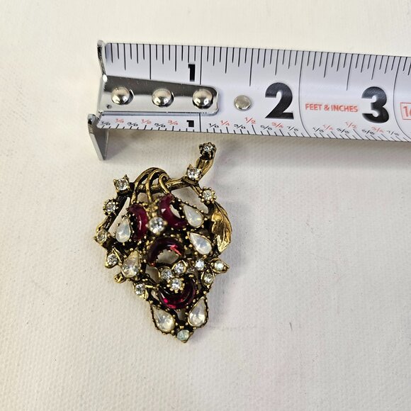 Vintage Gold Tone Metal Teardrop Crescent Moon Rhinestone Brooch Leaf Pin - Picture 6 of 7